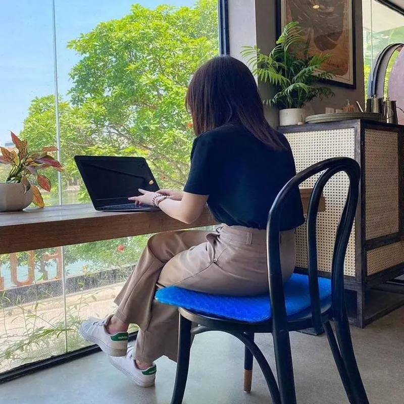 Đệm ngồi 3D Silicon Thế hệ mới chống mỏi thoáng khí 8