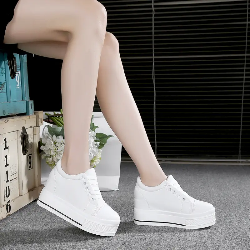 8cm Solid White Versatile Canvas Shoes Students Sports Elevator Thick Bottomed Simple Street Snap Fashion Low Top Sneakers Fashion