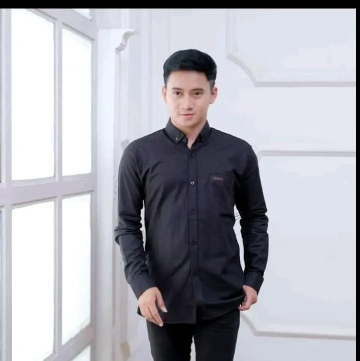 Kemeja Pria Lengan Panjang Simple Katun Santai Standar Formal 5