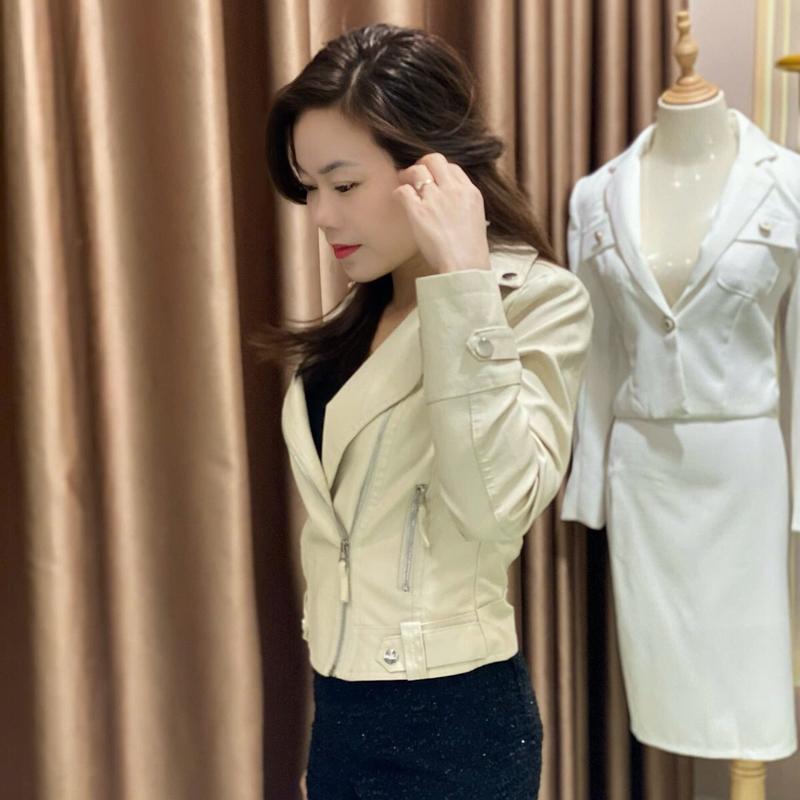 Áo khoác nữ chất da mềm 2 màu đen be - Jacket Women 3