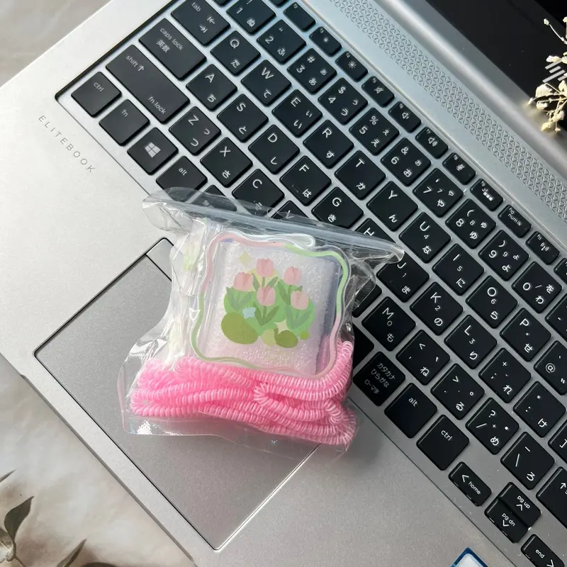Vỏ Bọc Bảo Vệ Dây Cáp Sạc 18w 20W 5w Họa Tiết Hoạt Hình Dễ Thương Mẫu Ngẫu Nhiên 2