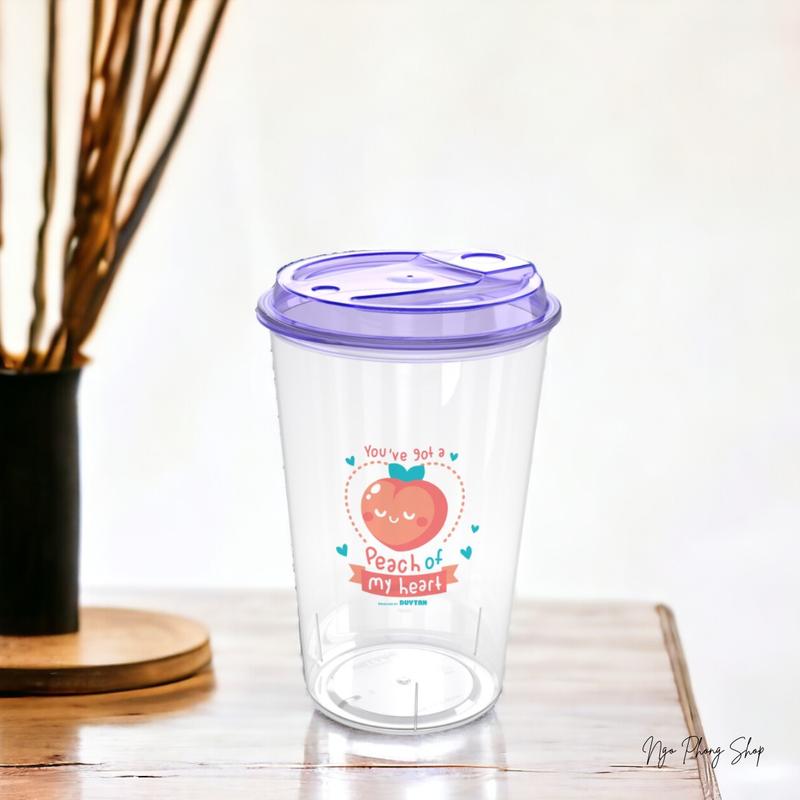 Ly nhựa trong 600/800ml Duy Tân. Ly nhựa có nắp đậy, có lổ cắm ống hút. Ly uống trà sữa nhựa Duy Tân