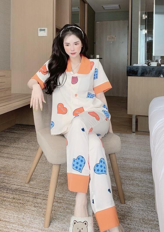 Product Introduction of [MUA 3 GIÁ TỐT] Bộ Đồ Ngủ Pyjama Nữ Áo Cộc Quần Dài – Thiết Kế Phối Viền Xinh Xắn, Họa Tiết Cute, Form Rộng Thoáng Mát (Size M, L 35-57kg) - Phụ Hợp Mặc Ở Nhà hay Đi Chơi 26