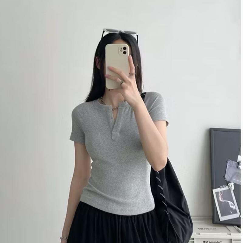 Áo thun nữ tay ngắn cổ trụ tàu ôm body size dưới 55kg mã dp88