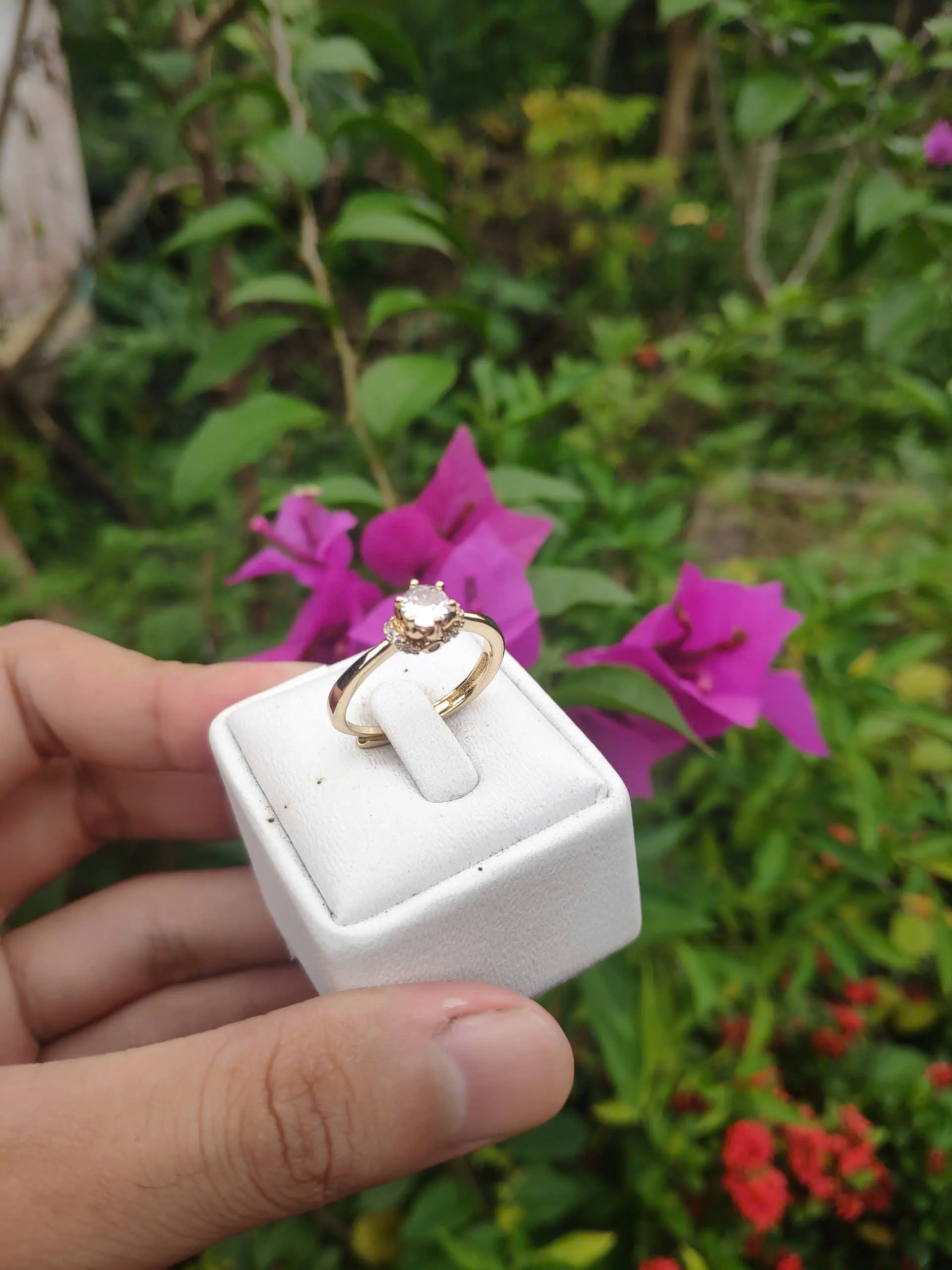 VR20 Nhẫn nhỏ tiểu thư tinh tế sang trọng