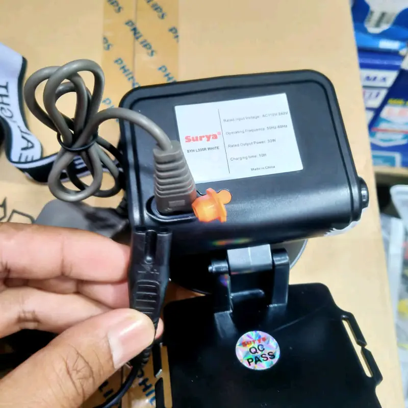 Charger senter kepala khusus Luby/Surya charger 2 lobang angka 8 Aksesoris Ponsel 1