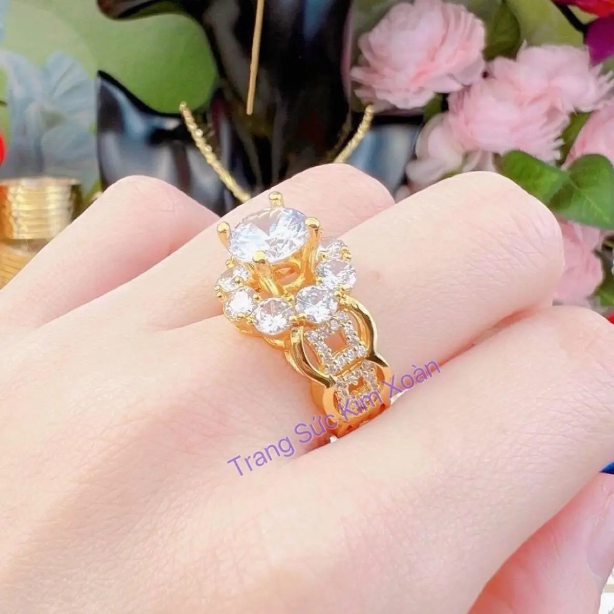 Nhẫn Nư Hoang Kiểu Kim Tiên Đính Đá Tạo Kiểu Dáng Đoá Hoa Sản Phẩm Sử Dụng Hàng Ngày Hoặc Đi Tiệc - KXJ - NKT32119