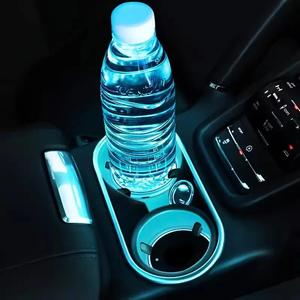 Posavasos luminoso para coche USB, Posavasos redondo antideslizante con luz LED para portavasos de coche, Almohadilla impermeable para portavasos, Luz decorativa para coche, hogar, bar