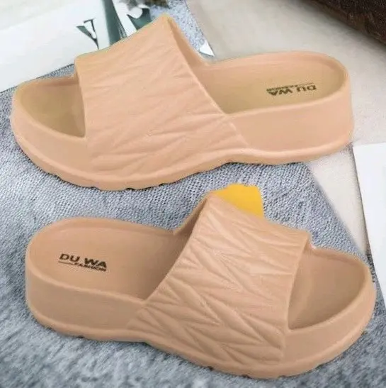 Dép quai Ngang 5cm hàng siêu nhẹ chất liệu eva chống trơn trượt chống thấm nước. Đế Bằng 0