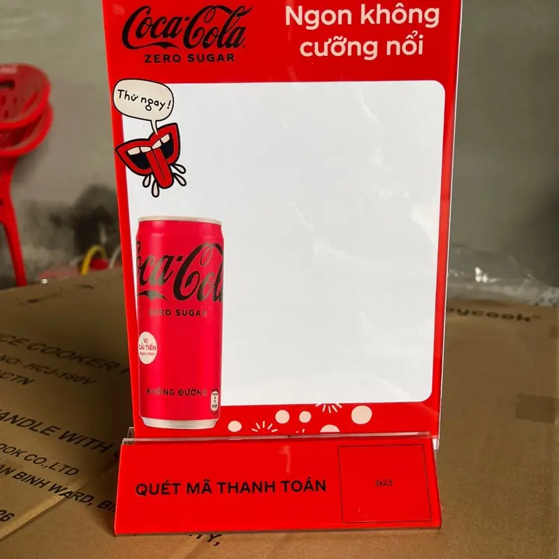 Bảng quét QR coca để bàn chất liệu mica kích thước 23x14cm 0