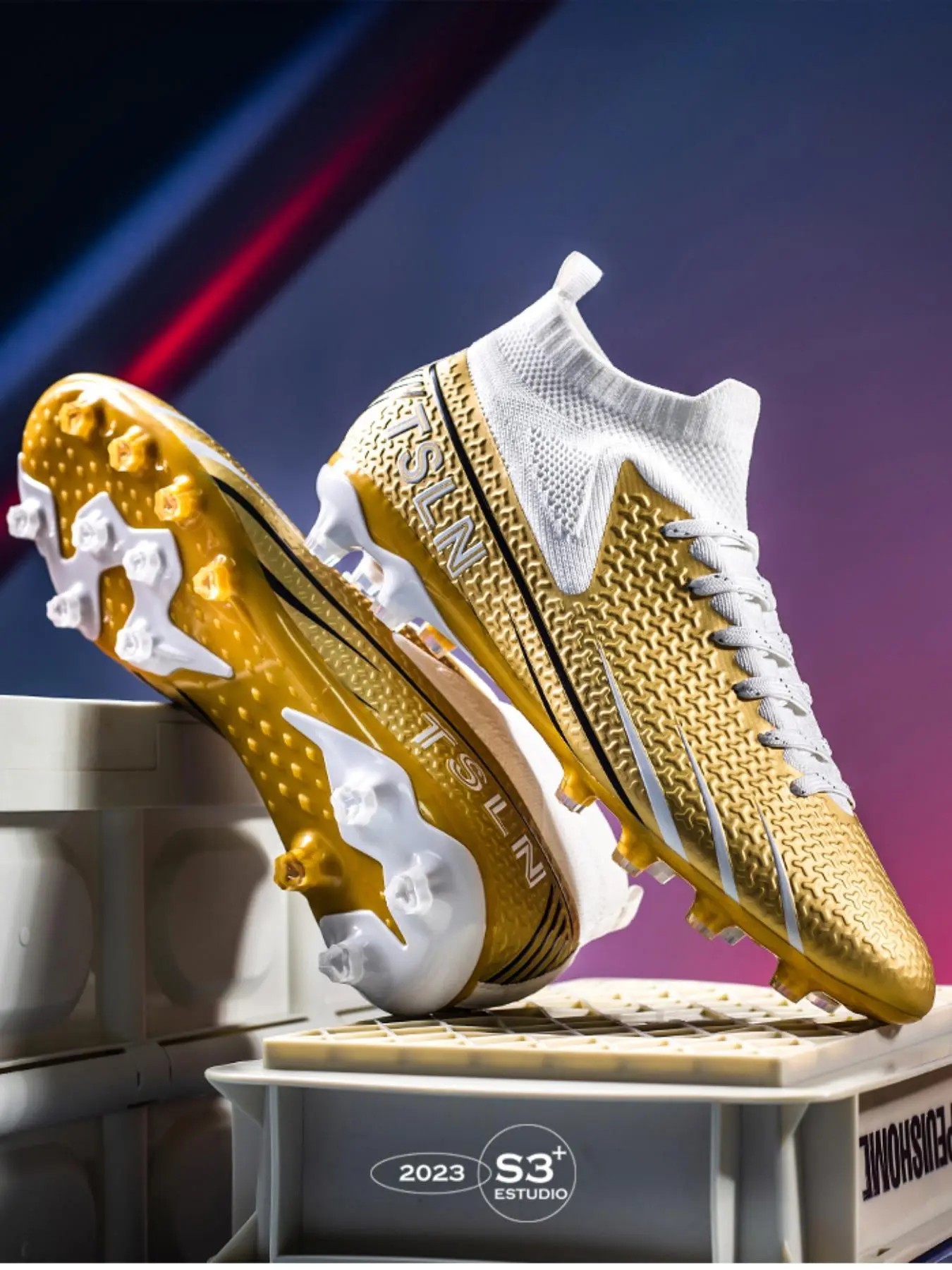 3D Printed High-top Football Shoes, Lace Up Soccer Shoes, Comfortable Breathable Football Cleats, Professional Football Shoes for Training & Competition