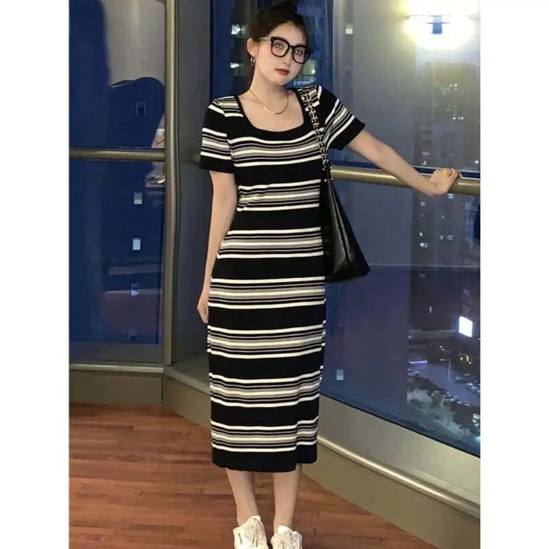 YIIKO Midi Dress Rajut Gaun Panjang Wanita Korean Casual Style Bergaris 1