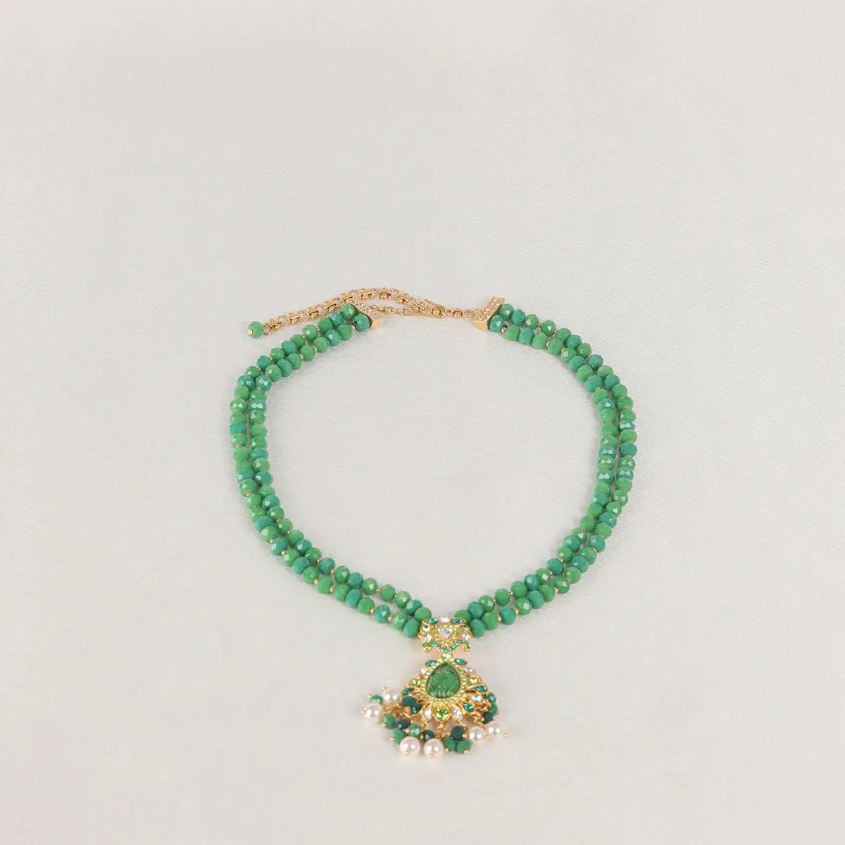 2025 New European and American Style High-Grade Temperament Green Colored Glaze Heart Shape Green Glass Beads Necklace