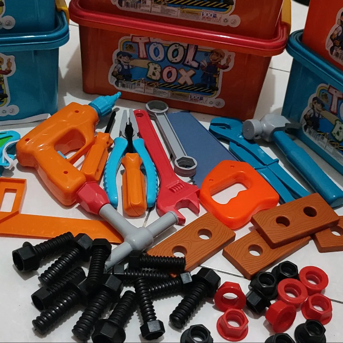 mainan alat tukang /tolbox