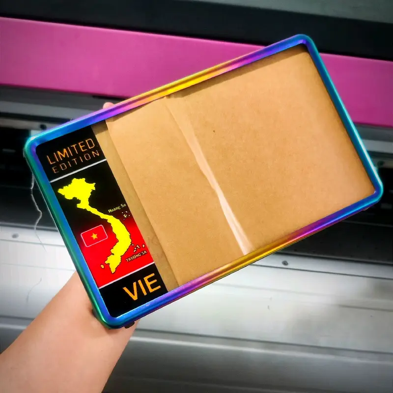 Khung biển số Titan có cờ bên hông xe máy (Full phụ kiện , có keo dán chống nước ) Phụ Tùng . Khách tự note tên xe vào ghi chú cho shop càng tốt 8