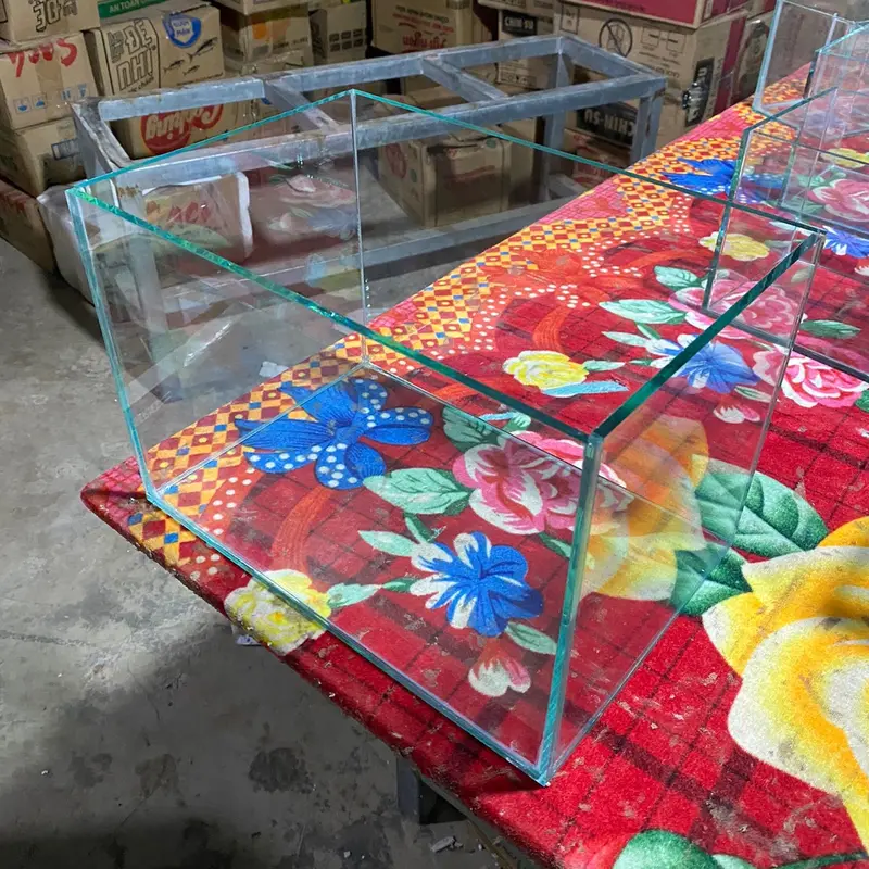 Bể cá 30x20x20 kính trắng 5li 1