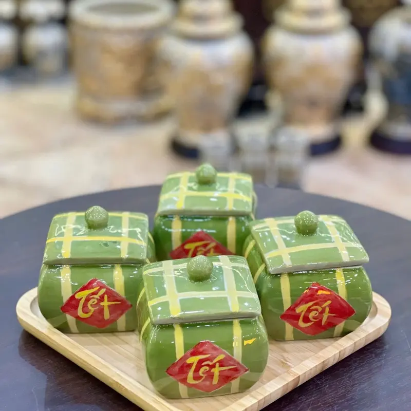 Hũ mứt Tết bánh chưng, dưa hấu 1