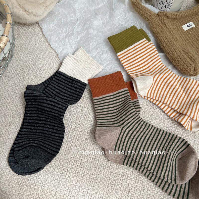 Product Introduction of Maillard Ins East Gate Contrast Color Screw Type Striped Socks Autumn and Winter Bunching Socks Leisure Tube Socks Girls Socks Outdoor Sport 4