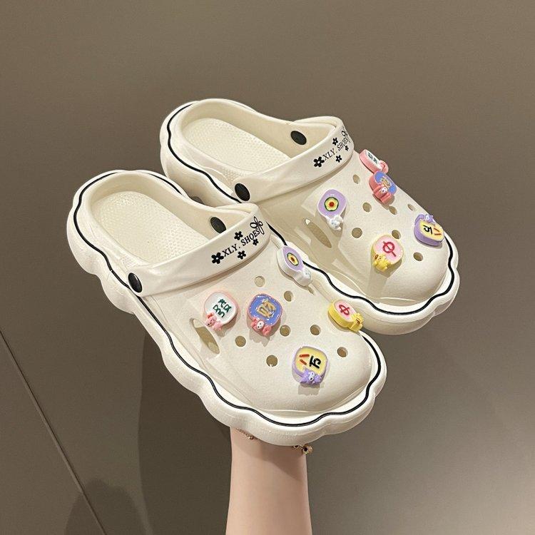 Product Introduction of Hole Shoes Eva Women's Platform plus Height Increasing Summer Outer Wear Closed Toe Non-Slip Deodorant Cartoon New Cool Beach 22