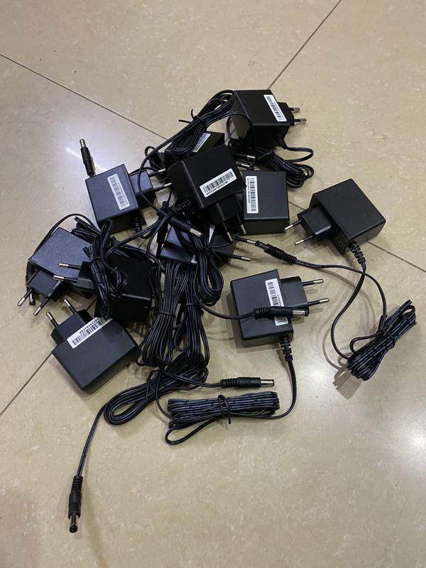Adapter 12V 1A, 1.5A sạc nguồn adapter cho modem, router Nhựa