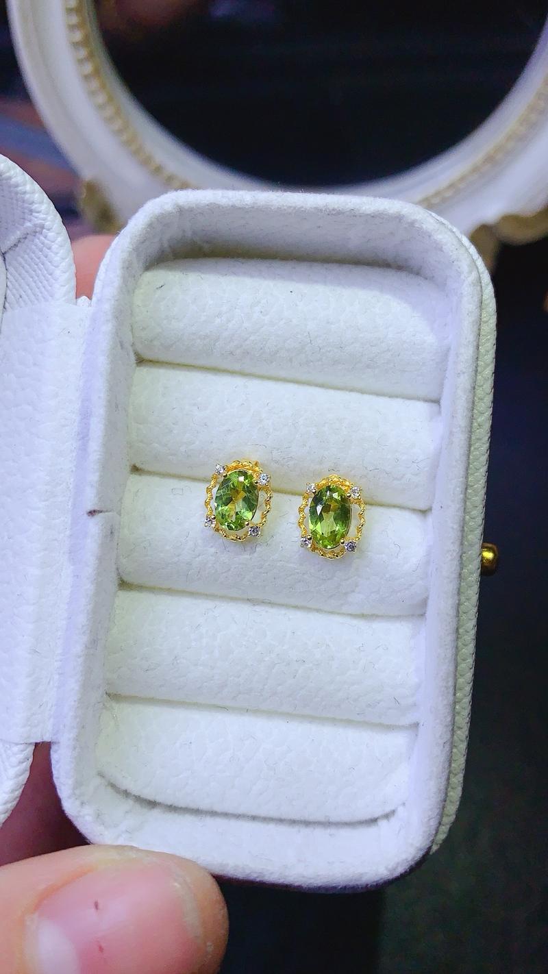 Product Introduction of Natural Colored Gemstone-S925 Silver Natural Peridot Earrings Fashion Niche Design Oval 4*6mm Earrings-2025 New Hot Selling Gift 6