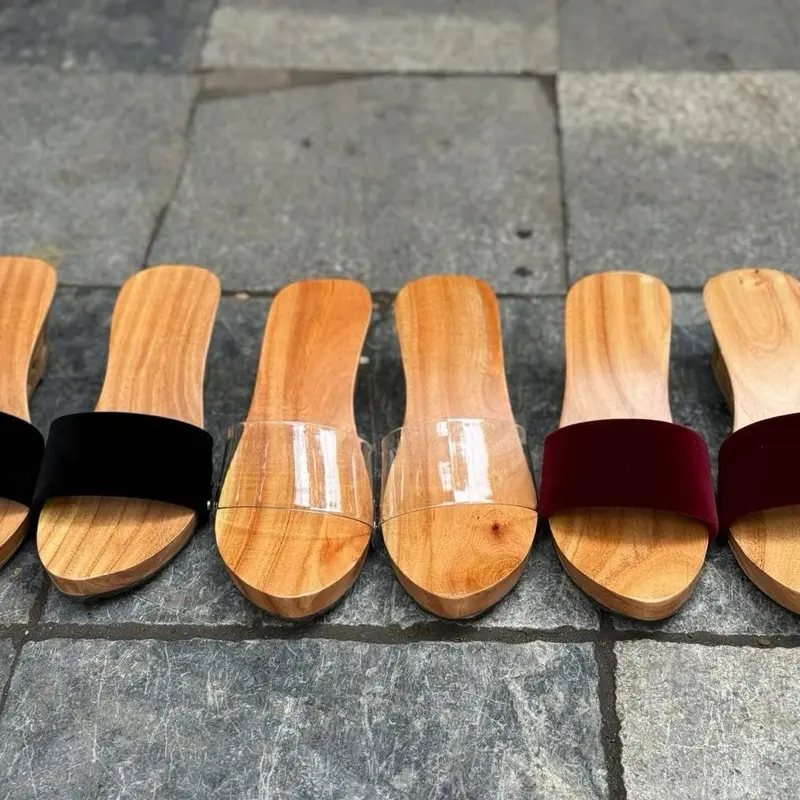 Guốc mộc cao 7p đế khắc chim bồ câu-Mộc mây store 5