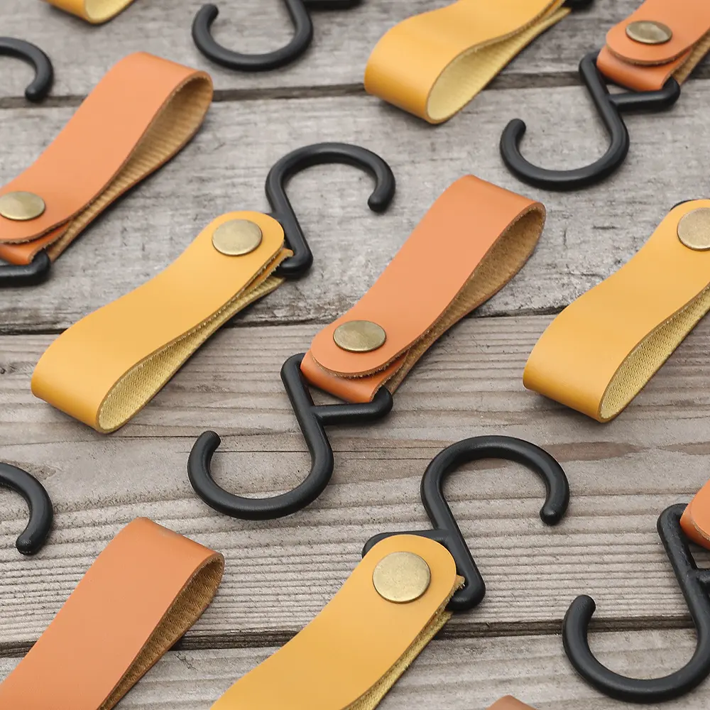 Portable Outdoor Hook Camping S-Type Leather Storage Hook Keychain PU Buckle Triangular Shelf Hook
