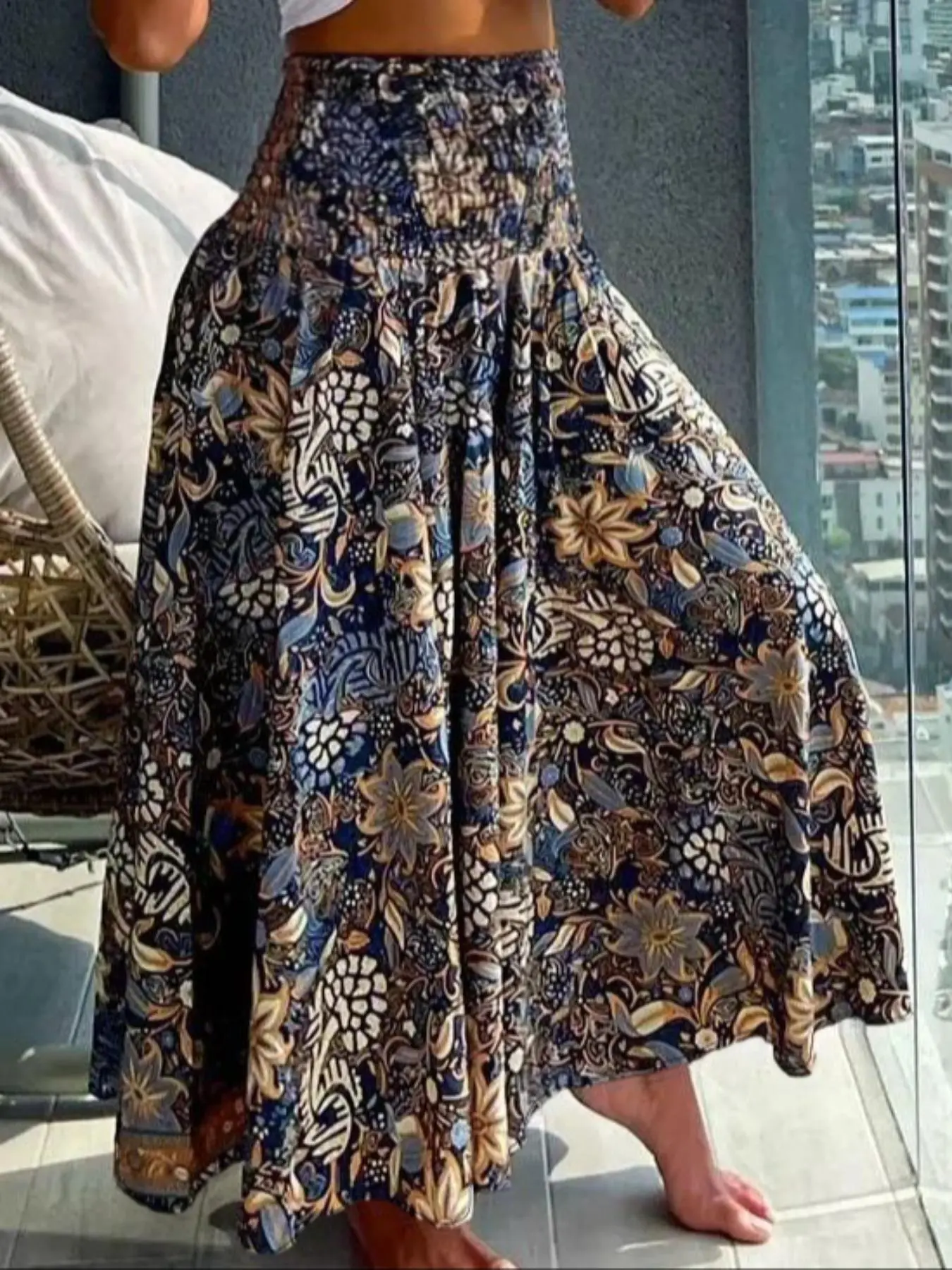 Plus Size All Over Floral Print Shirred High Waist Skirt, Boho Casual Long A Line Skirt for Holiday Vacation Daily Wear, Women's Bottoms for All Seasons