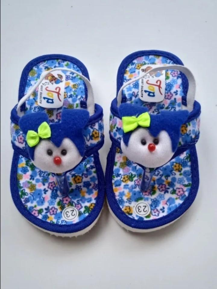 SANDAL BABY BUNYI BONEKA.SANDAL BABY BUNGGA TERBARU TERMURAH sandal anak bunyi cit-cit
