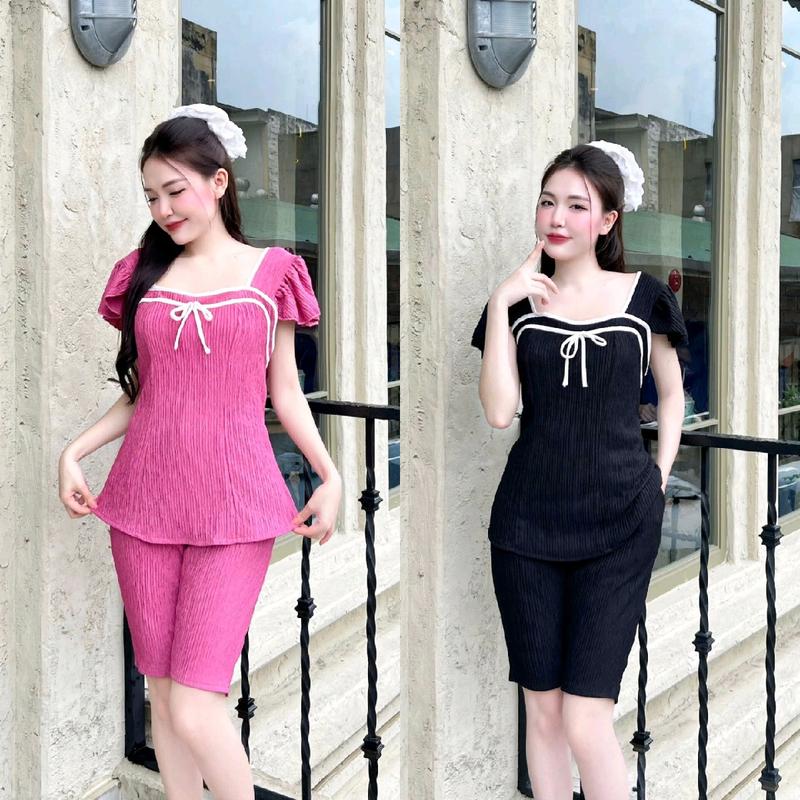 Set bộ đồ lửng cánh tiên phối viền đính nơ, có túi sâu hai bên. Thun xốp nhật mềm mát, co giãn bốn chiều, bảng màu tôn da dễ thương dành cho nàng. Thời Trang Tuyết Nhi. Nữ Women Áo Top Nhung Voi