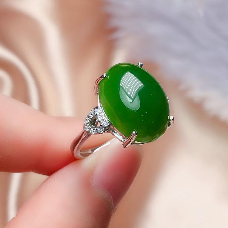 Product Introduction of Vintage goose egg-shaped imitation Hetian jade green jade ring for women 4