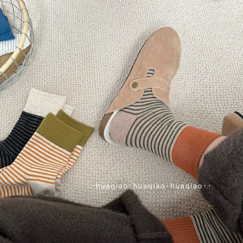 Product Introduction of Maillard Ins East Gate Contrast Color Screw Type Striped Socks Autumn and Winter Bunching Socks Leisure Tube Socks Girls Socks Outdoor Sport 3