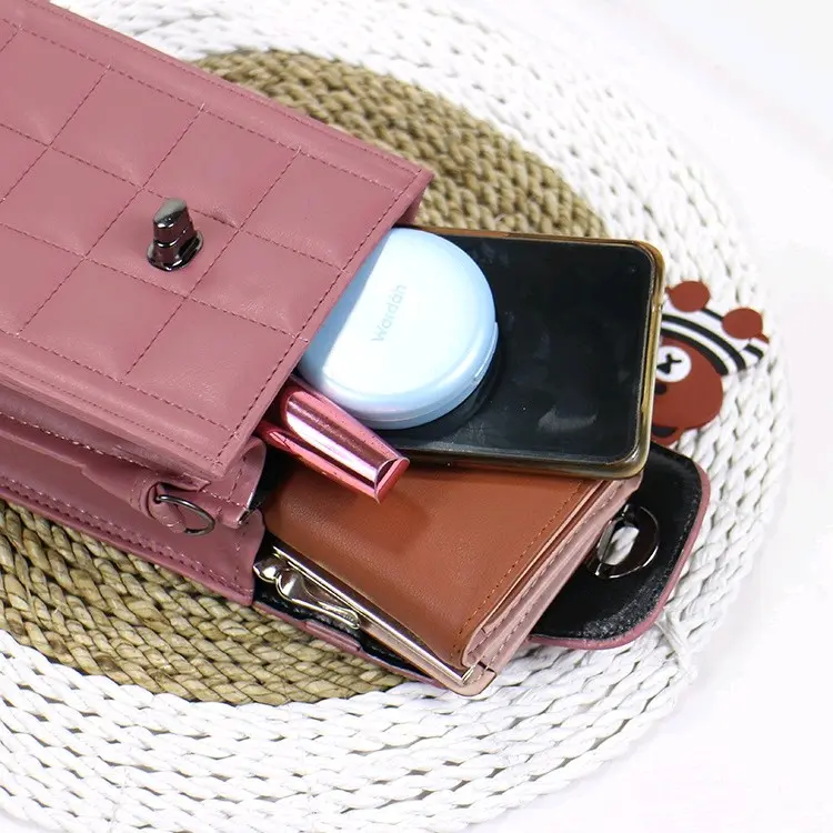 Tas Hp Kunci Kelinci / Sling phone Free Gantungan 8