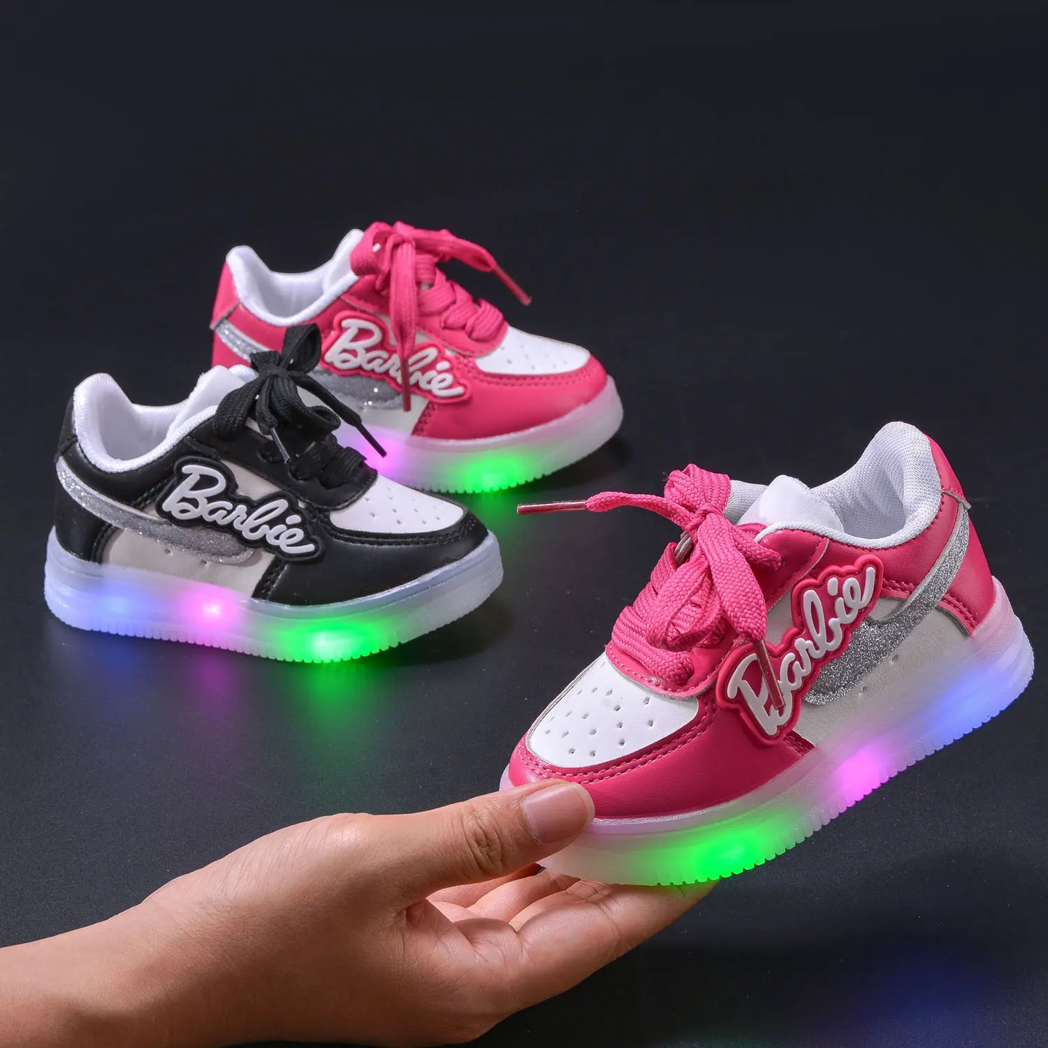 Girls' letter luminous board shoes, spring new style, girls' soft soled sports shoes, single-sided casual light shoes
