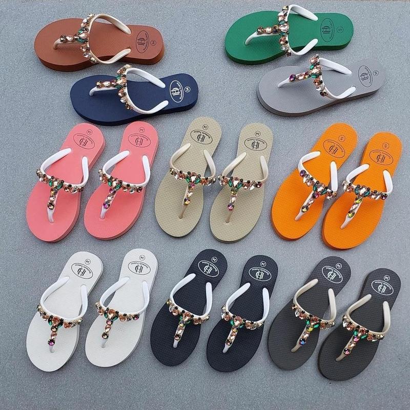dép kẹp đính đá (form rộng đặt lùi size) , dép xỏ ngón, chất liệu đế cao su , mềm, dẻo, mang êm chân, siêu bền, size 35 đến 39.
