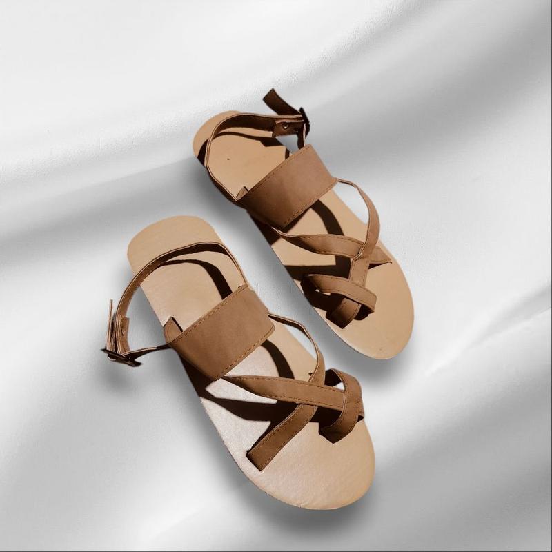 giày quai hậu dành cho học sinh. sinh viên. có đủ size nam và nữ Sandal Đế Bằng Cao Su Nhung DéP 1