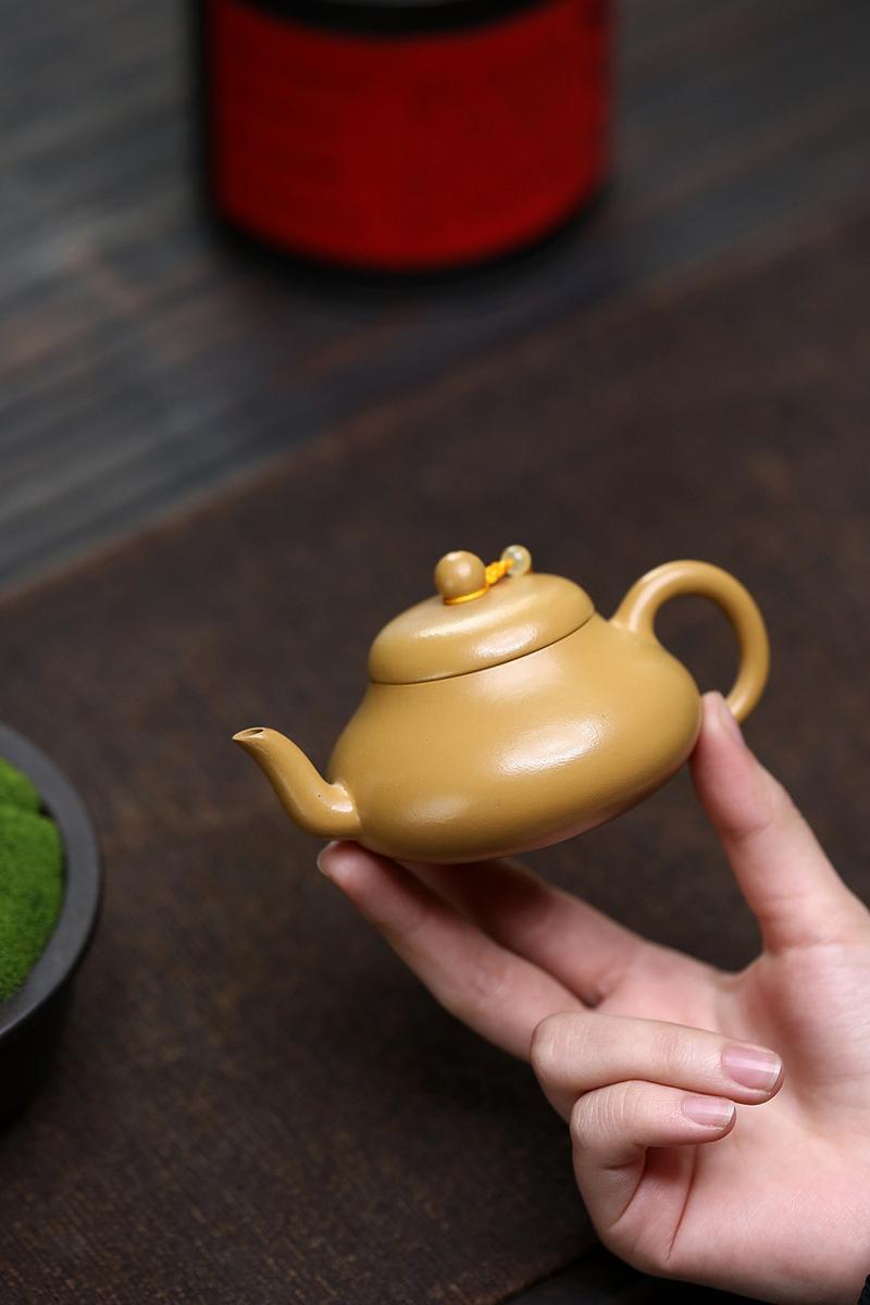 Product Introduction of Authentic Yixing Zisha Teapot - 100% Handmade Chinese Tea Set for English Breakfast/Earl Grey (Premium Gift for CNY/Mid-Autumn) 4