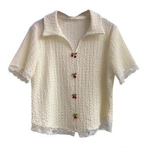 เสื้อเชิ้ต ลูกไม้ เย็บปะติดปะต่อกัน คอปก แขนสั้น ดีไซน์เก๋ไก๋ สำหรับผู้หญิง ฤดูใบไม้ผลิ ฤดูร้อน 2025 มาใหม่ สไตล์ลำลอง ทรงสลิมฟิต เสื้อเอนกประสงค์