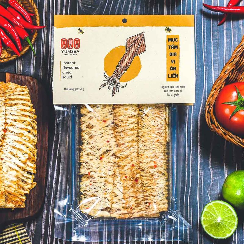 Mực khô miếng ăn liền Yumsea, 50g, bịch, mẫu hút chân không