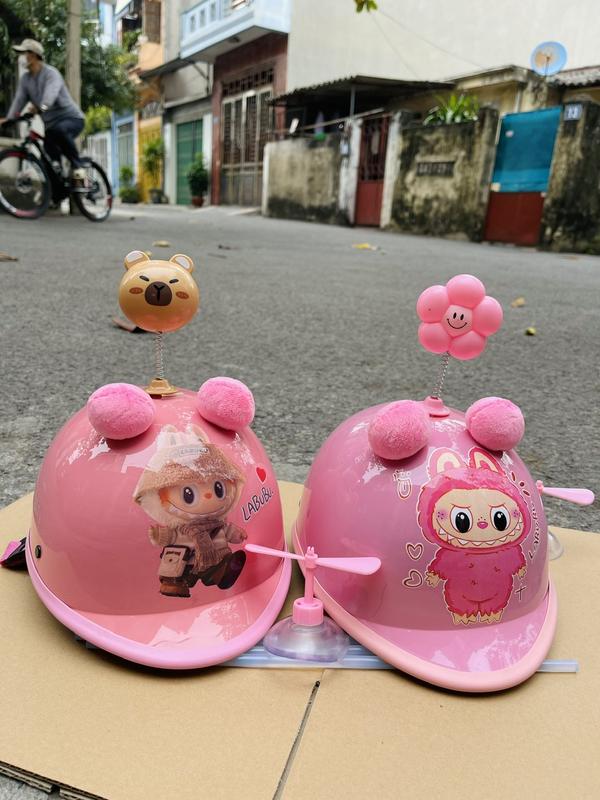 ( Size 10-20kg) Mũ bảo hiểm cho bé hình labubu Đáng yêu (màu hồng) 5