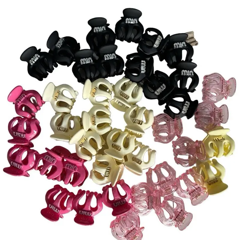 COMBO 4 Kẹp Tóc Càng Cua Đính Charm Hoạ Tiết Min Sang Chảnh; Acrylic thời trang dành cho nữ Kẹp tóc chữ cái đính đá Kẹp tóc cô gái ngọt ngào