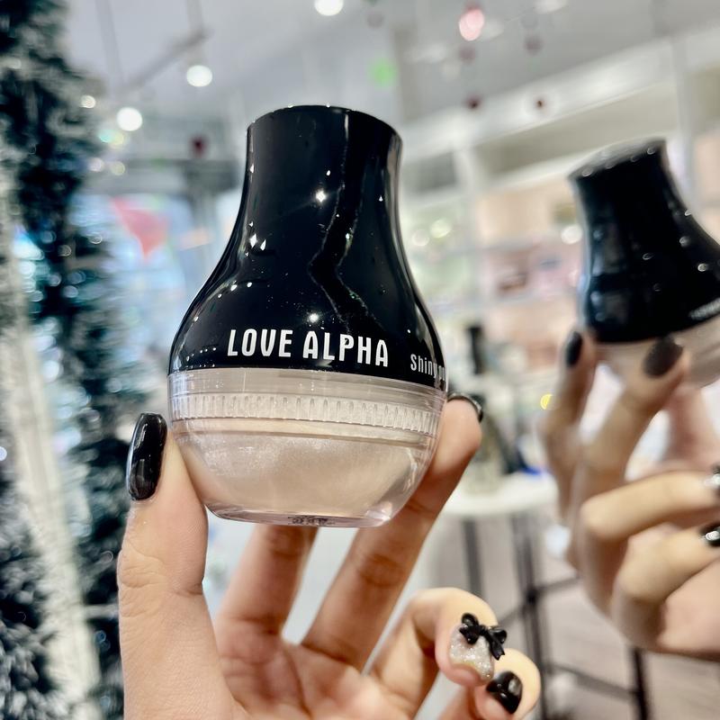 Phấn phủ bắt sáng trang điểm dành cho body thương hiệu Alpha Love Cosmetic Mỹ Phẩm
