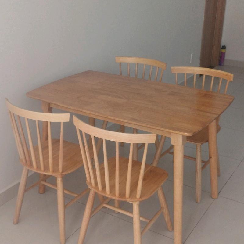 Bàn ăn mango 4 ghế Sông tiện 2