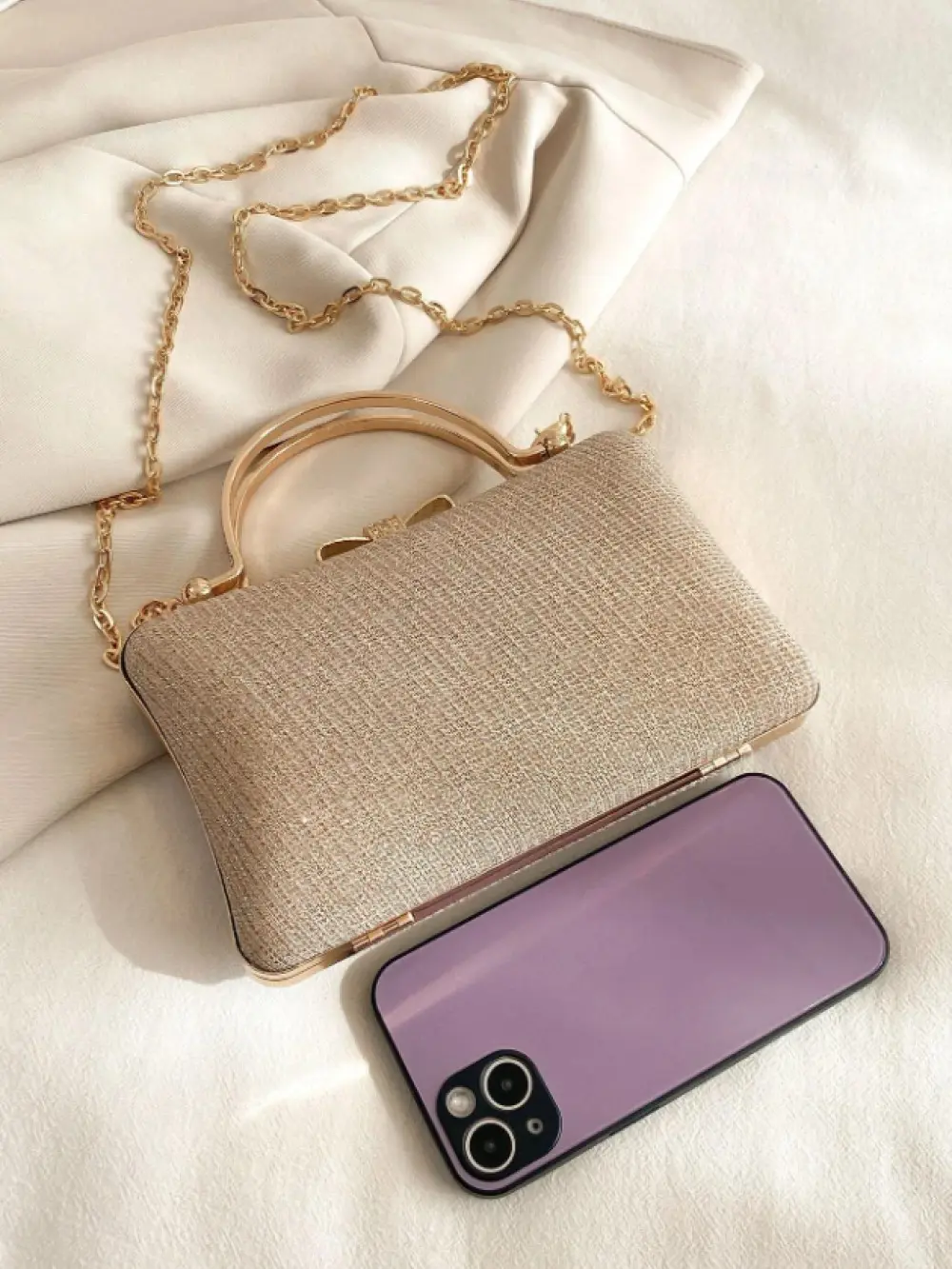 Túi Xách Nữ Đeo Chéo Clutch Cầm Tay Cốp Đi Tiệc Quai Kiềng Đôi Khóa Nơ Màu Vàng Nhạt Chất Nhũ Kim Tuyến Kèm Dây Xích Size 20 HÀNG CHUẨN QC Bag Nhung Kem tui tang me tuicopnu tuixach  thoitrang Khô sạch Nhẫn
