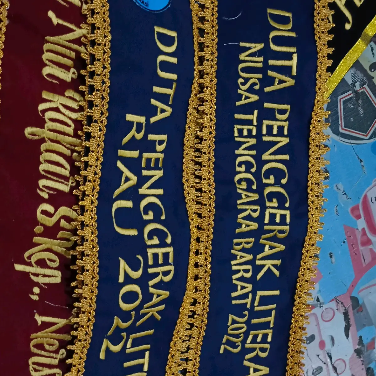 TAMBAHAN BIAYA TEKS DUA BARIS