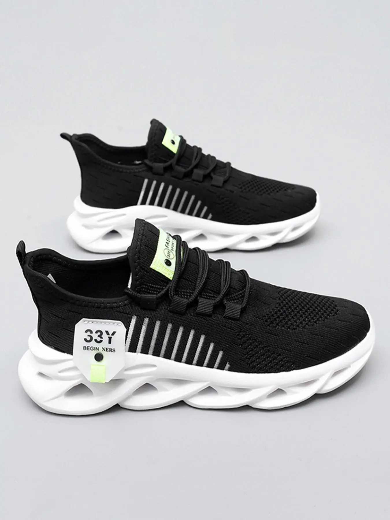 Men's Fashionable Lace Up Low Top Sneakers, Casual Comfortable Breathable Sports Running Shoes, Male All-match Round Toe Chunky Sneakers for Daily Life