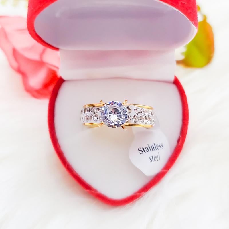 Cincin Titanium Anti Alergi Mata Satu 2 baris Plus Kotak Cincin Bentuk Love 2