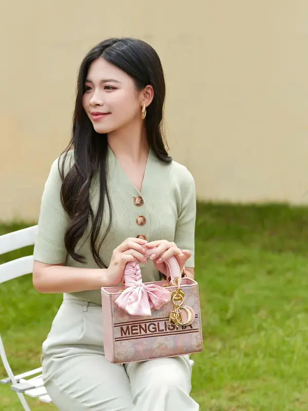 5877#-K1 Túi Xách Nữ MENG LI SA Dáng Cốp Vuông Kèm Khăn Lụa Sang Trọng Họa Tiết Hoa Lá Thời Thượng, Trang Nhã. Đeo Vai, Đeo Chéo. Dễ Phối Đồ. Màu Hồng 7