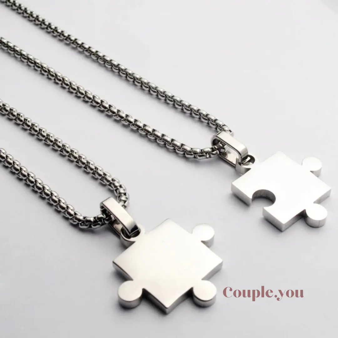 Kalung Couple Puzzle Silver / Hitam dapat Sepasang (2pcs)