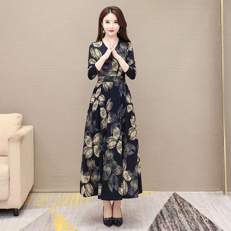 Product Introduction of Váy Dạ Hội Cho Phụ Nữ, Váy In Hình, Phong Cách Cho Mẹ TRUNG NIÊN, Váy Dài xòe Cổ Chữ V, Thích Hợp Cho Mùa Xuân Và Mùa Thu, Hàng Mới Về, Bó Eo, Ngoại Cỡ Gợi Cảm, 2024, Váy Cho Phụ Nữ 5